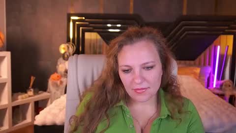 Snapshot of amiraluck chatting on October 31, 7:56 am AmiraLuck online show from October 31, 7:56 am