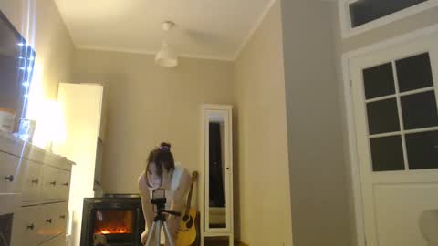 miss unforgettable online show from March 6, 3:45 pm