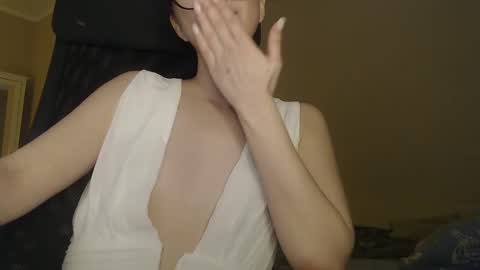 miss unforgettable online show from January 29, 4:58 am