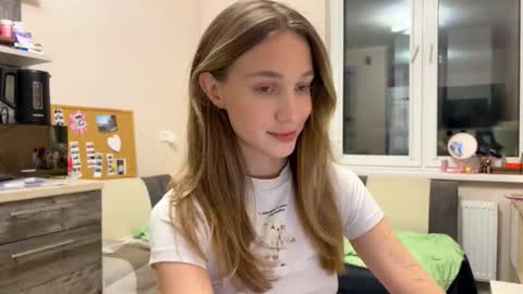 Amy Chill online show from December 1, 6:32 pm