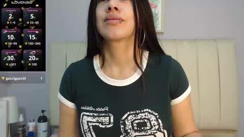 Amy online show from December 2, 1:35 pm