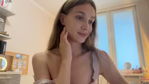 amy_meoww online show from June 13, 4:26 pm