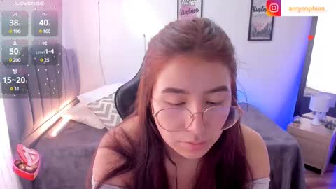 Amy sophia 3 online show from February 26, 2:59 pm