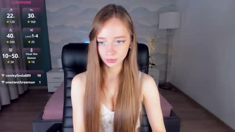 Amy online show from November 8, 6:35 pm