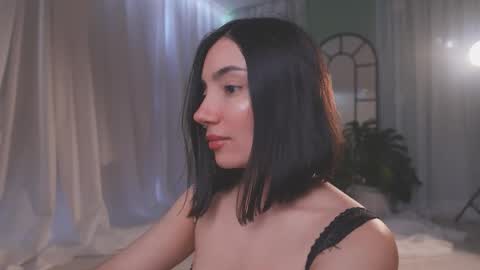 Amy Armstrong online show from February 12, 10:33 pm