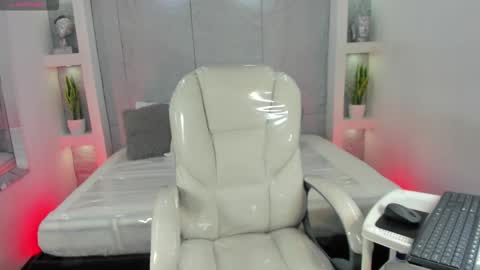 amy online show from November 3, 12:09 pm