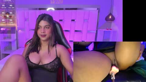 amyevan_ online show from October 24, 10:28 pm