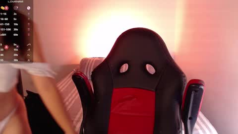 Jenn  online show from January 30, 11:01 am