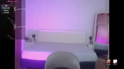 amyjohnsonn online show from March 24, 4:51 am