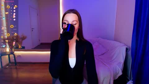 Angie online show from October 2, 2:49 am