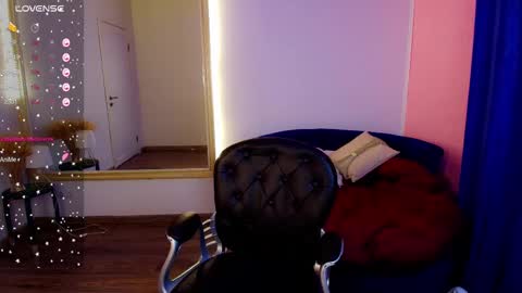 Angie online show from February 16, 2:33 am