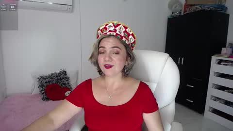 Snapshot of ana_hotmilf chatting on December 24, 10:28 pm  Ana  online show from December 24, 10:28 pm