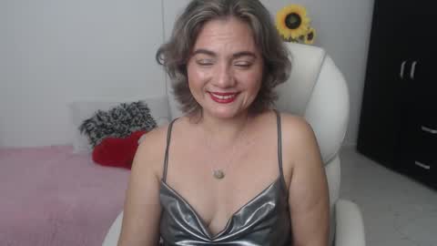 Snapshot of ana_hotmilf chatting on January 1, 12:11 am  Ana  online show from January 1, 12:11 am