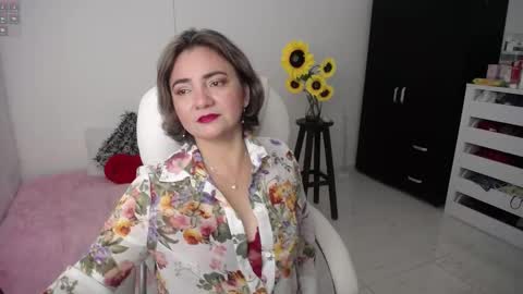 Snapshot of ana_hotmilf chatting on February 16, 11:48 pm  Ana  online show from February 16, 11:48 pm