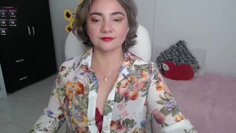 Snapshot of ana_hotmilfx chatting on February 17, 12:43 am ANA online show from February 17, 12:43 am