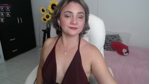 Snapshot of ana_hotmilfx chatting on February 16, 12:32 am ANA online show from February 16, 12:32 am