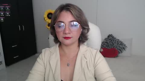 Snapshot of ana_hotmilfx chatting on March 5, 11:27 pm ANA online show from March 5, 11:27 pm