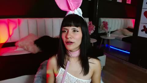 Ana online show from November 11, 1:41 pm