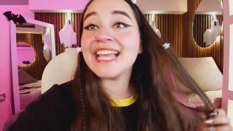 Ana online show from October 7, 7:40 pm