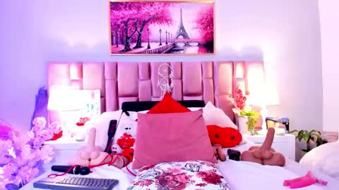 anaa_bellaa online show from November 28, 2:20 pm