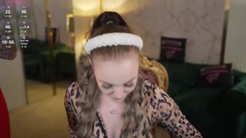 Sweet girls online show from October 30, 6:20 pm