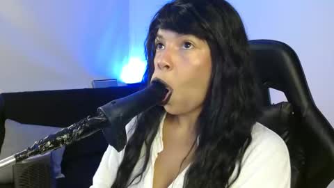 anabel alice gandara  online show from February 6, 2:15 pm