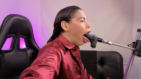 anabel alice gandara  online show from November 6, 8:20 am