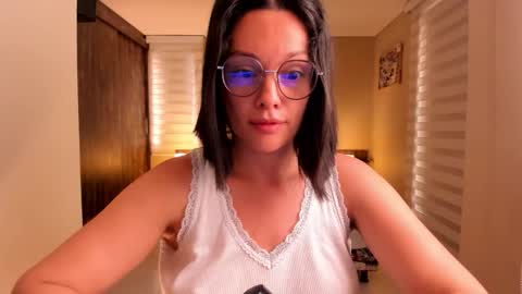 Anabel online show from December 22, 12:30 pm