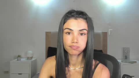 Ana Henao or Annie... Follow me ahenaocb Insta  X online show from April 7, 10:01 pm