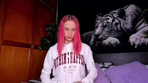 Anahi online show from February 15, 3:31 am