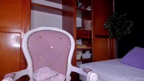 Anahi online show from February 17, 3:17 am