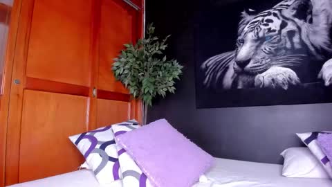 Anahi online show from February 7, 7:12 am