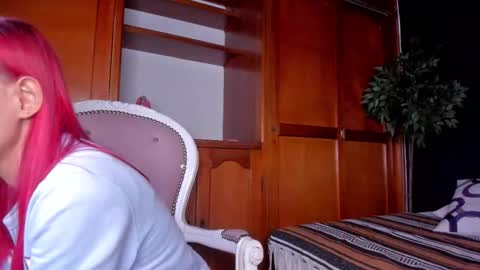 Anahi online show from February 24, 2:55 am