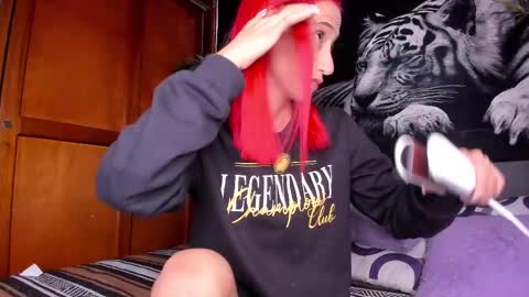 Anahi online show from February 18, 2:49 am