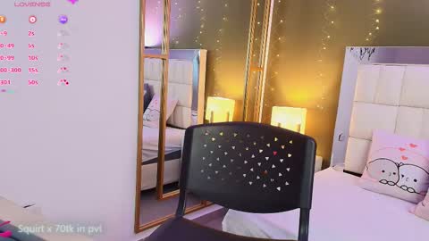 Anahi  online show from October 15, 8:33 pm