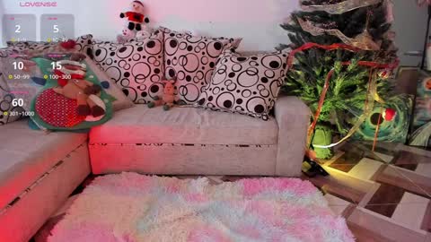 Mariana  online show from December 11, 1:49 pm