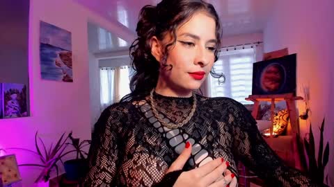 Mariana  online show from January 27, 3:28 pm