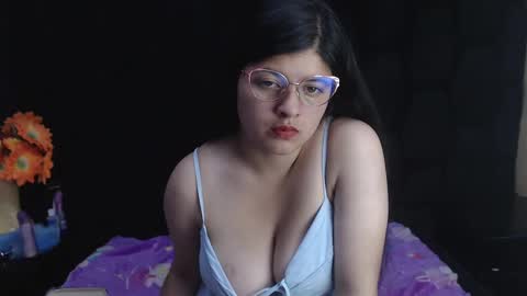 Snapshot of analybigboobs chatting on January 28, 1:08 am catherin owen online show from January 28, 1:08 am