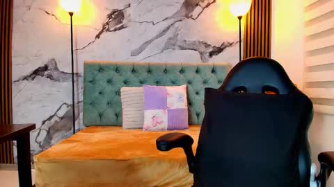  Ana Maria  online show from March 19, 9:30 pm