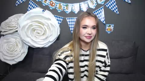 anastacyyellig online show from October 5, 7:41 pm