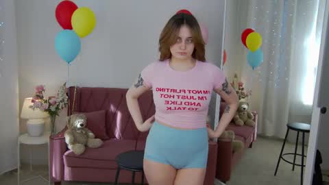 Stasia online show from May 1, 1:25 pm