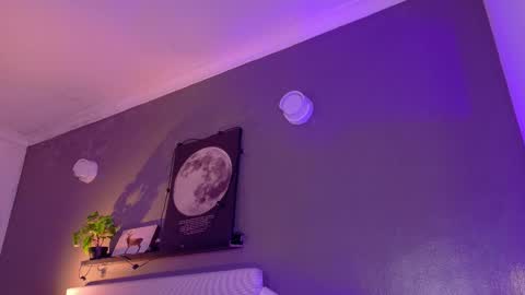 Kendra  online show from November 25, 11:45 am