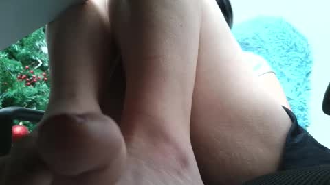   online show from December 4, 3:24 pm