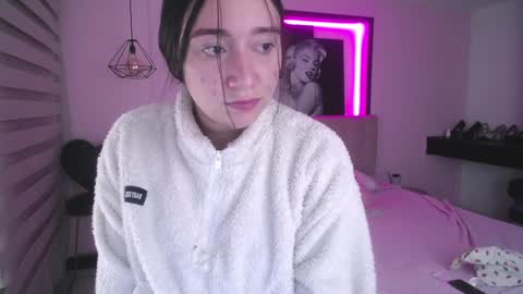 Andrea Ramos online show from January 4, 12:48 am