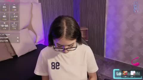 andrea_tay1 online show from June 22, 7:22 pm