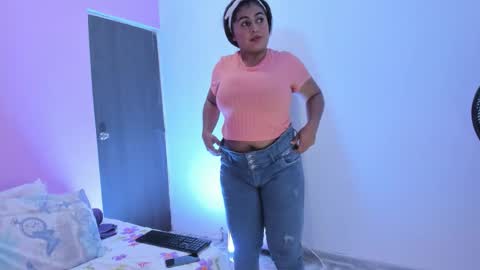 A n d r  e a S w e e t  online show from September 19, 7:46 pm