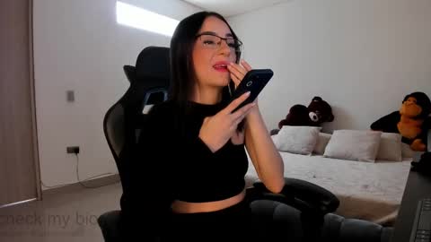      online show from February 20, 5:09 pm