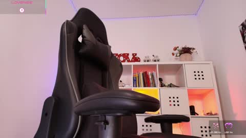 Patricia -  online show from March 4, 10:44 am