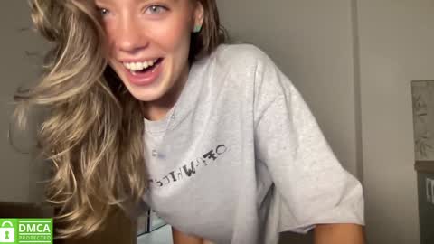 Greetings  Jess online show from September 25, 11:53 am