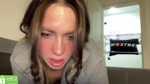 Greetings  Jess online show from December 7, 11:40 am